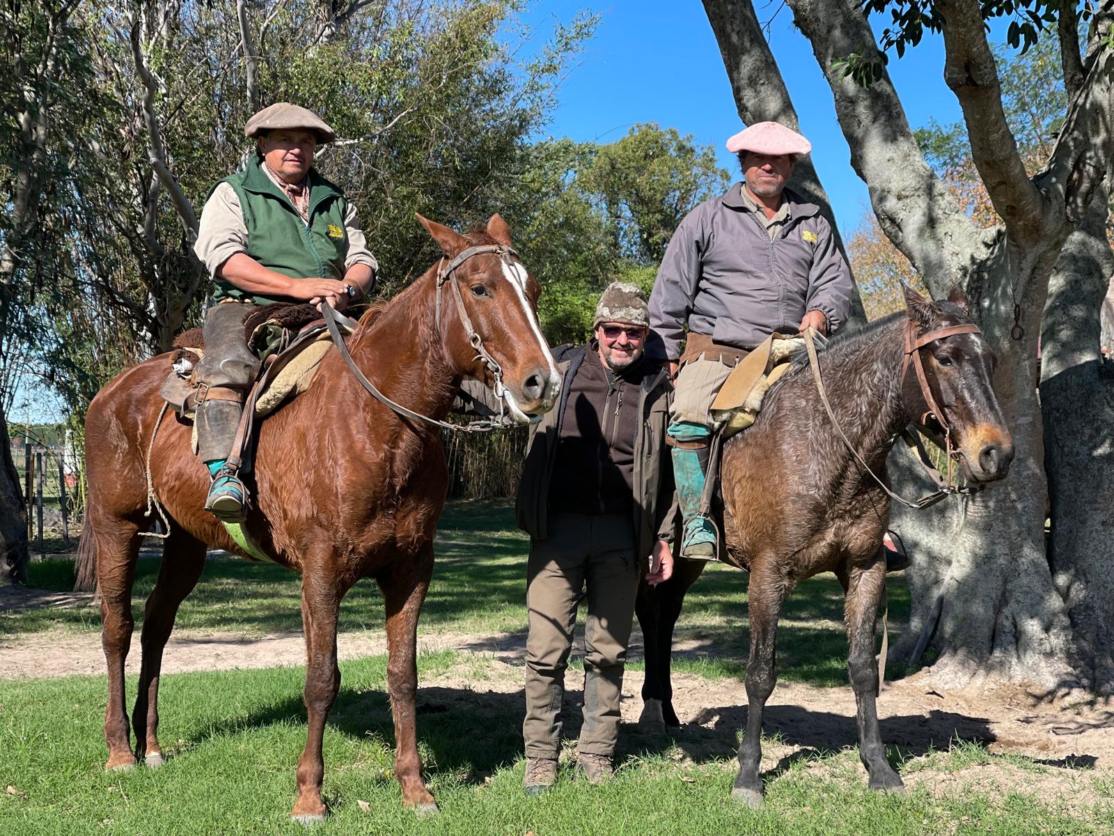 Gaucho a cavallo nelle grandi pianure argentine
